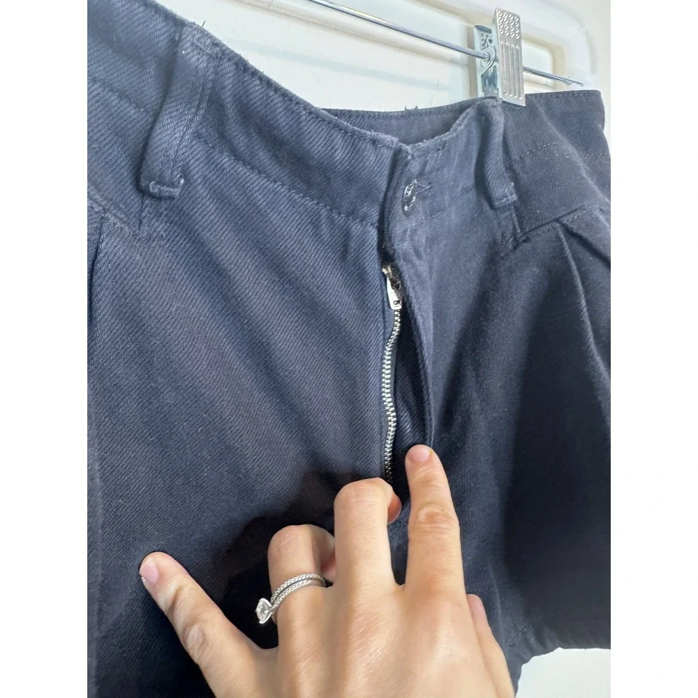 We The Free Shorts Womens 25 Black Bluebell Low Rise Pleated Short Free People‎